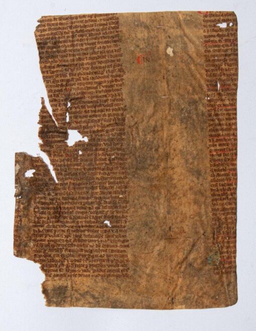 Two fragments of an unidentified Commentary on the New Testament, in Latin, manuscript France, C14th